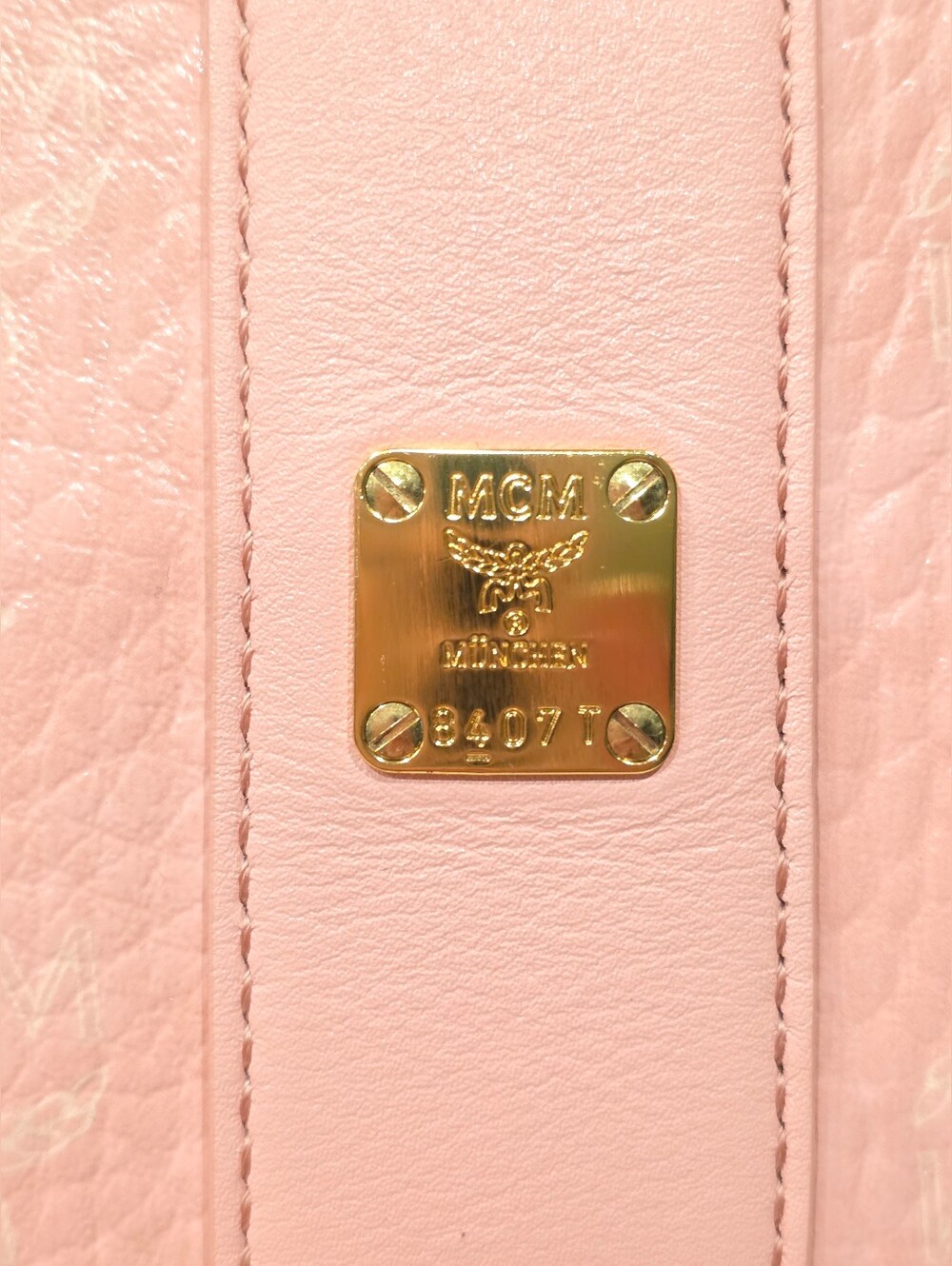 🎀✨️ MCM Pink Leather Tote with Matching Wristlet✨️🎀 - Picture 3 of 12